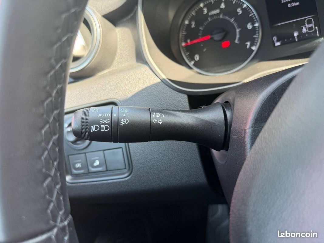 DACIA Duster ECO-G 100 4x2 Prestige + (image 30)