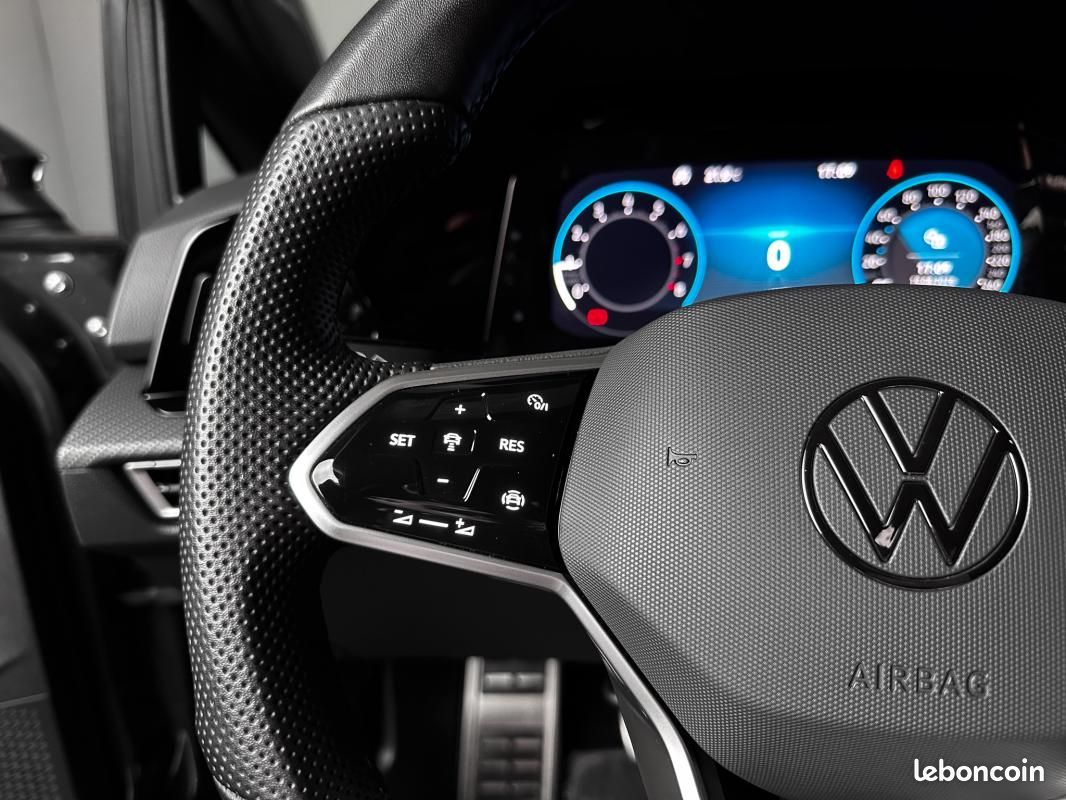 Volkswagen Golf 8 R-LINE 1.5 TSI 130CH JA18 ALCANTARA SPORT CARPLAY REGUL ACC DIGITAL COCKPIT 1⁰MAIN (image 26)