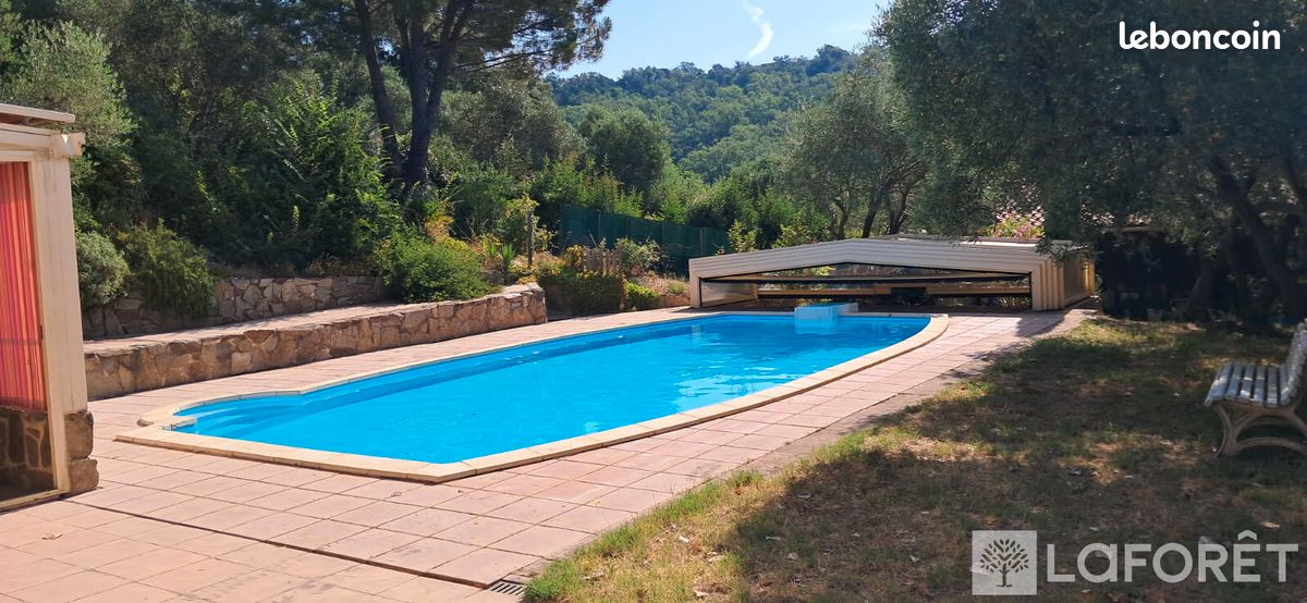 Maison 6 pièces 163 m² · à Collobrières · 163 m² · 525 000 €