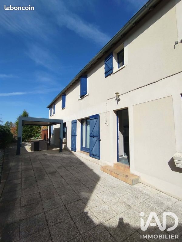 Maison 5 pièces 130 m² · à Bourges · 130 m² · 249 000 €