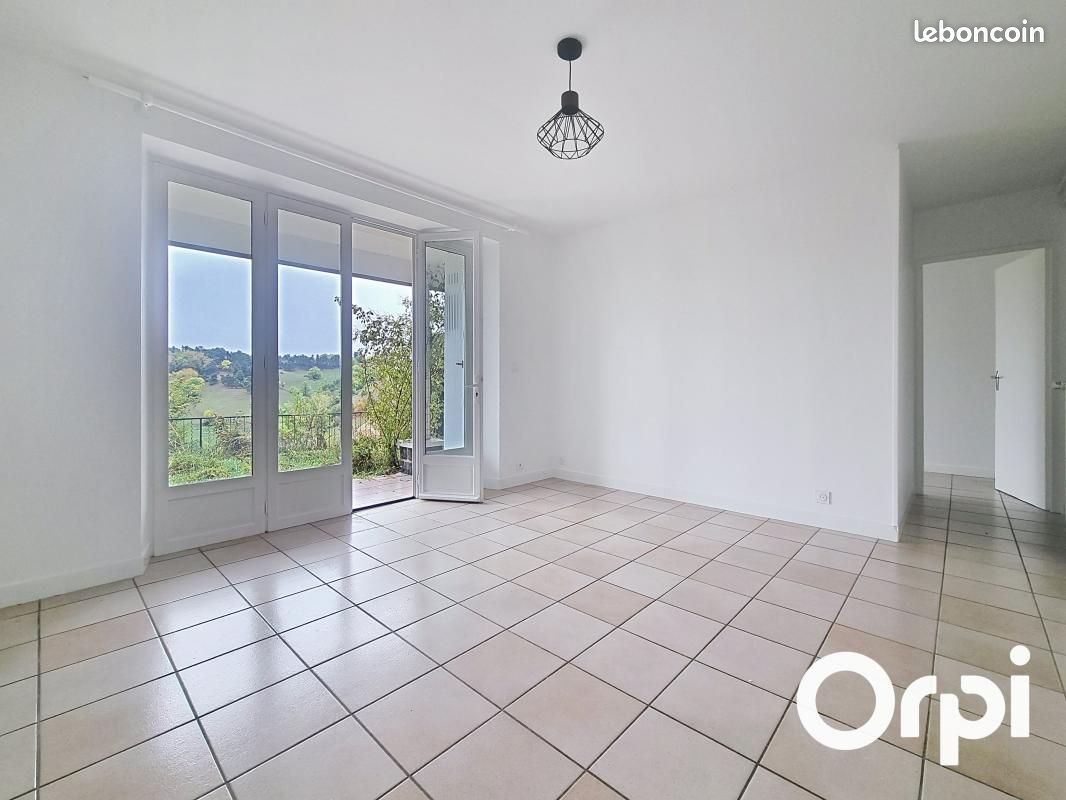 Appartement 2 pièces 40 m² · à Saint-Flour · 40 m² · 499 €/mois