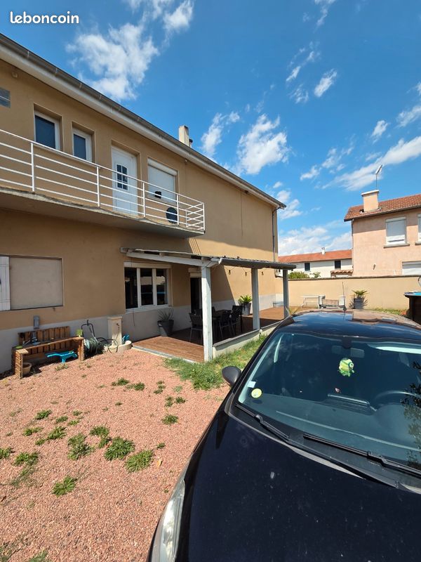 Maison 5 pièces 100 m² · à Rivas · 100 m² · 250 000 €