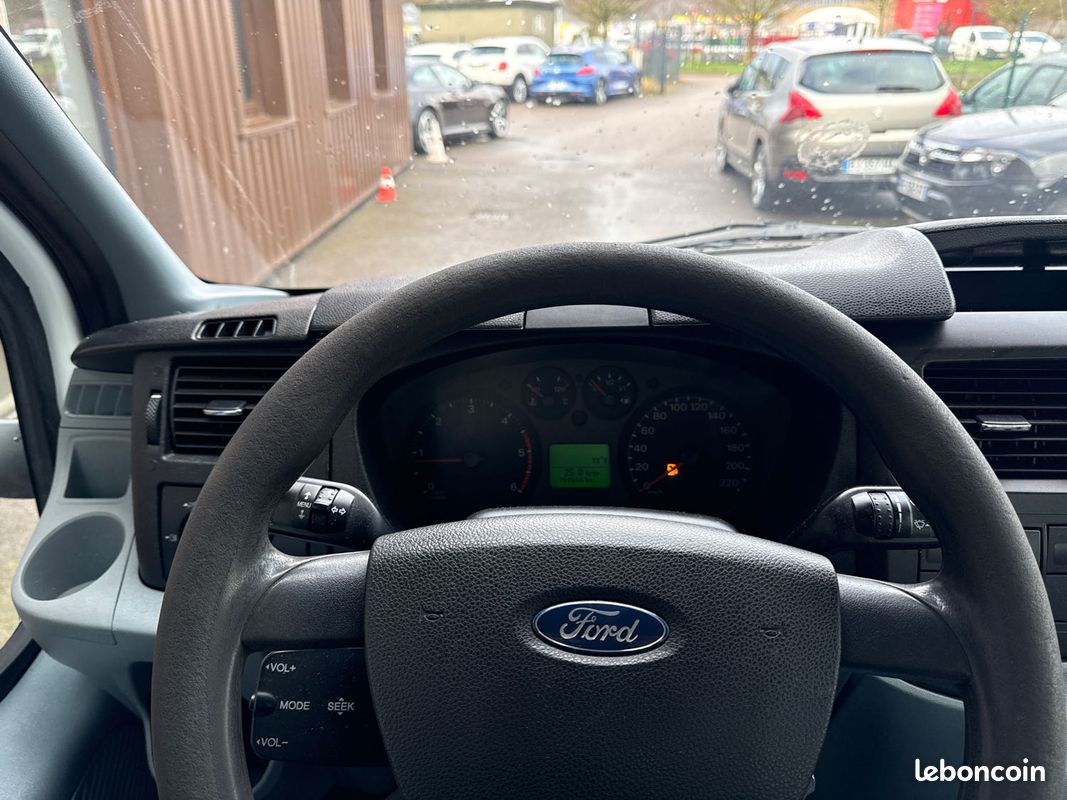 Ford transit benne 2.2 tdci 100cv ( moteur 60 000 kms ) 2012 (image 7)