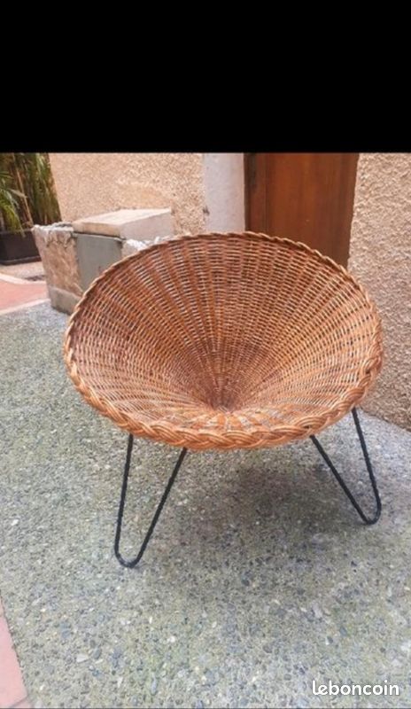 Fauteuil coque osier tripode vintage (image 1)