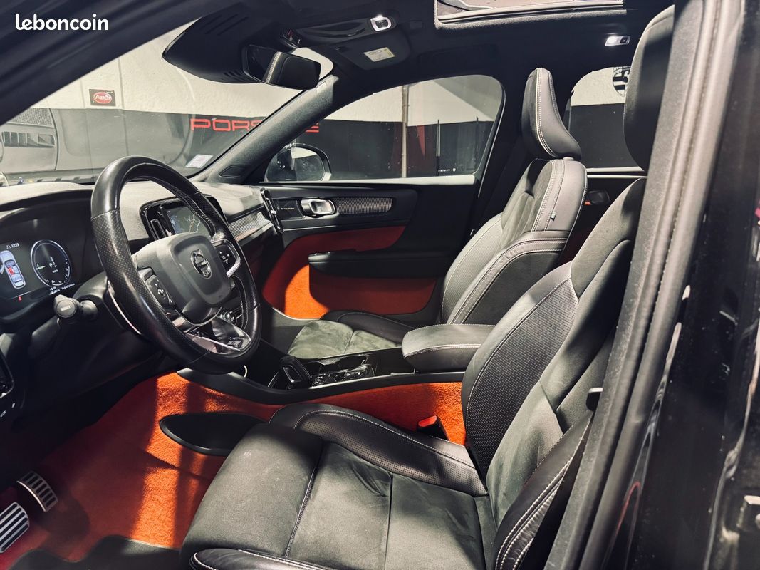 VOLVO XC40 R-Design T5 Recharge 180+82 ch DCT7 (image 35)