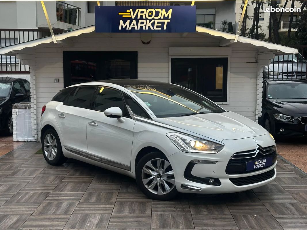 CITROEN DS5 1.6 D 120ch SO CHIC - 2014 - 110 000 km - Toit panoramique (image 1)