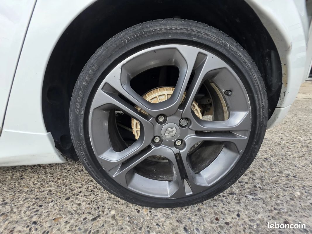 Renault CLIO IV Intens Pack GT Line / Vidange Neuve / (image 47)