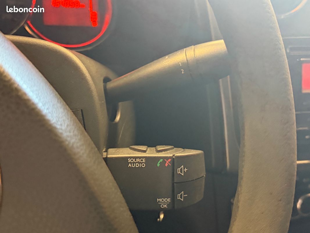 DACIA LOGAN 0.9 TCE 90 CH AMBIANCE / CLIMATISATIOn (image 18)