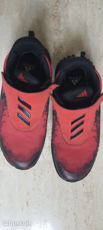 Chaussures enfant ADIDAS pointure 34 (image 2)