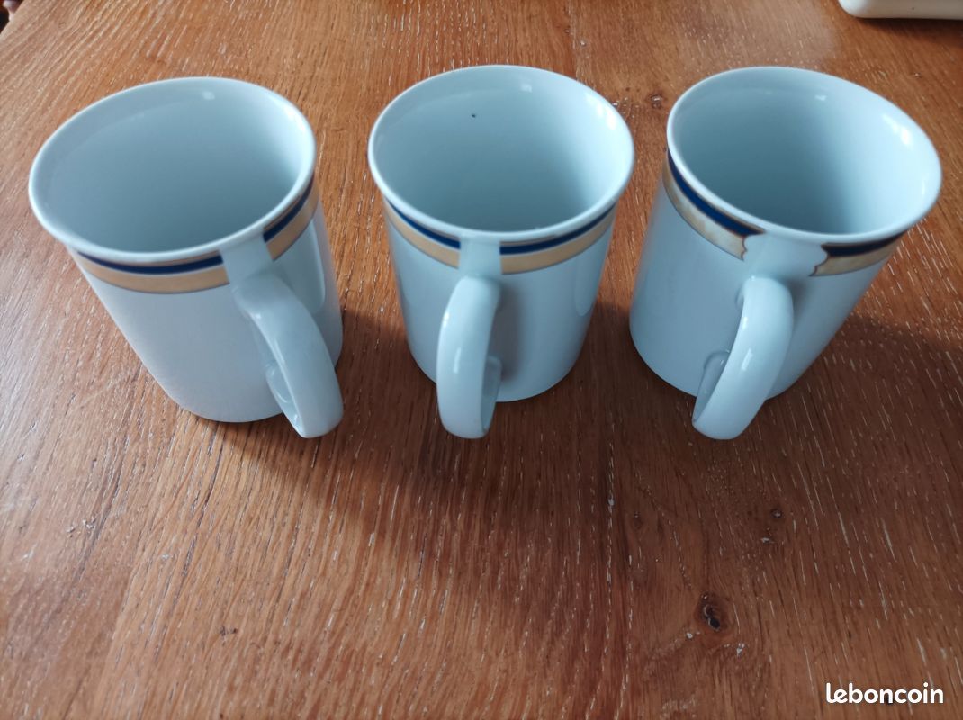 3 mugs (image 3)