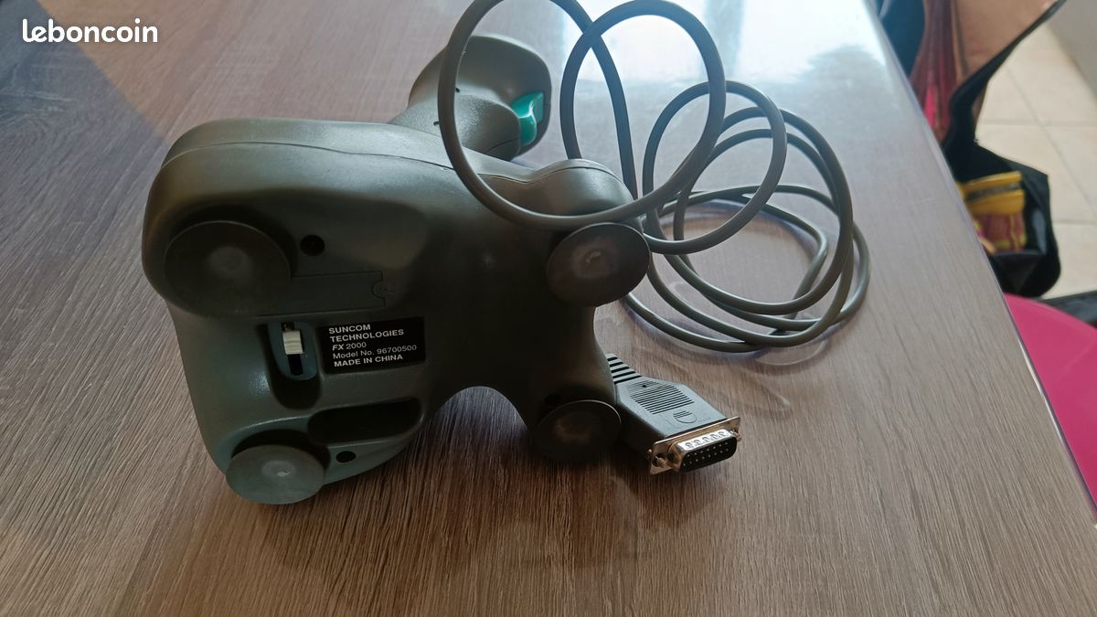 Manette de Jeux FX 2000 (image 1)