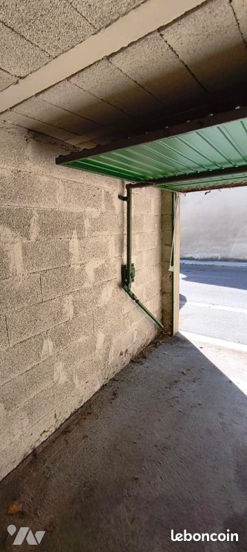 Garage PERTUIS · 26 900 €