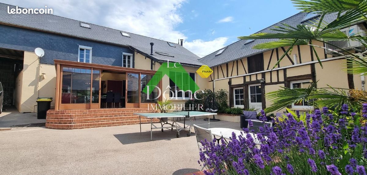 Maison 15 pièces 425 m² · à Songeons · 425 m² · 549 000 €