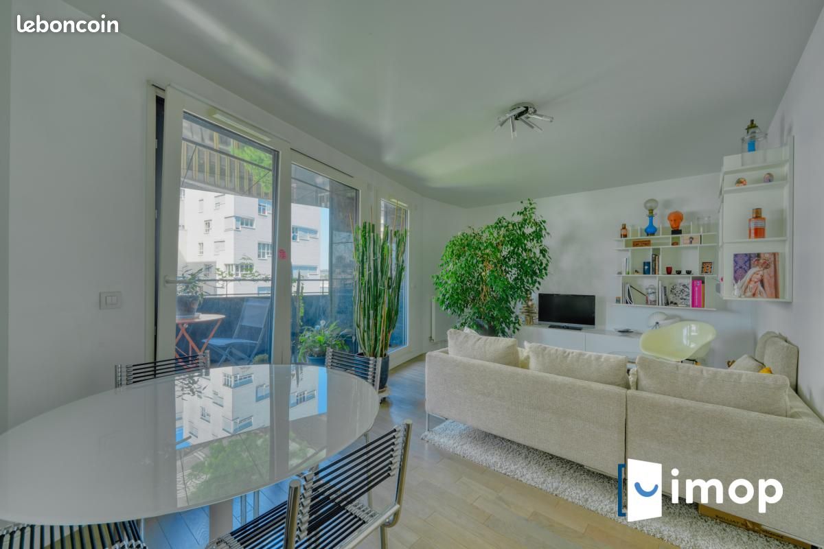 Appartement 3 pièces 80 m² · à Paris · 80 m² · 869 000 €