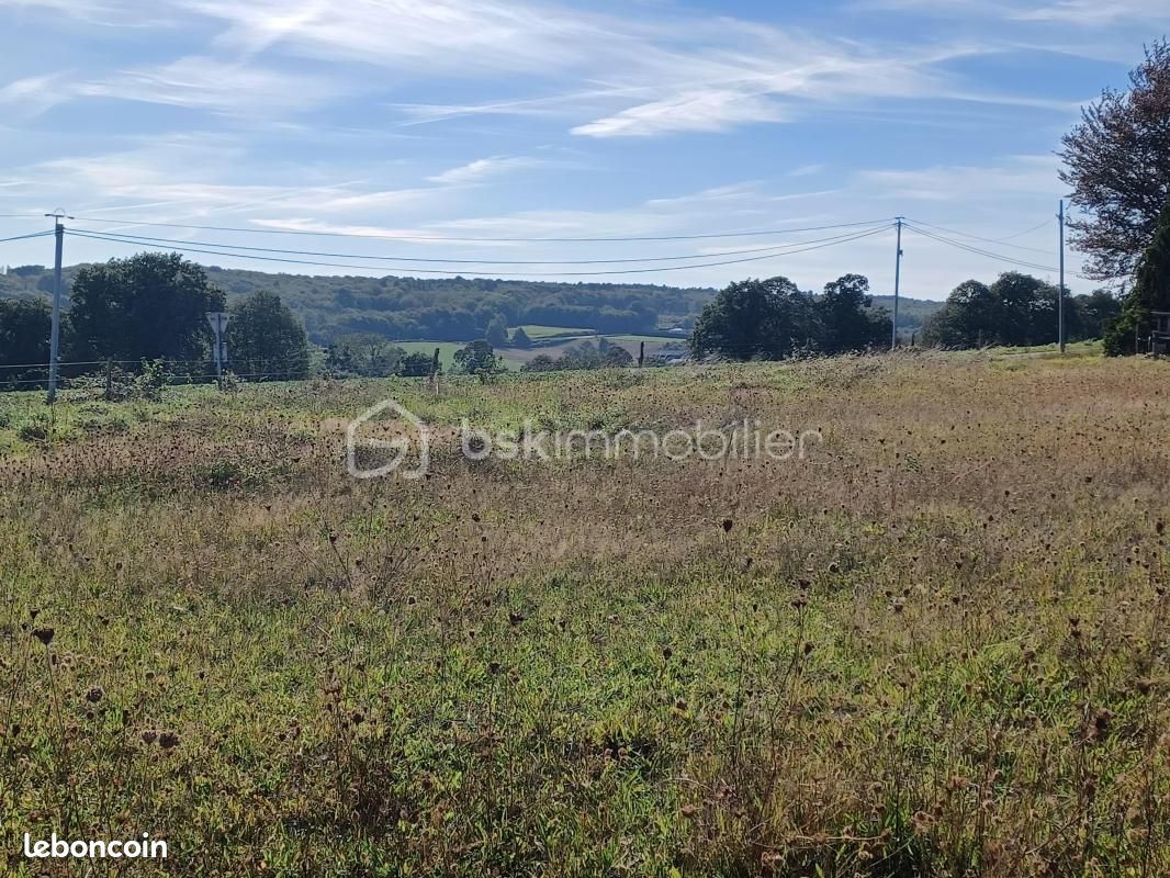 Terrain 1000 m² · à Saint-Georges-Buttavent · 34 499 €