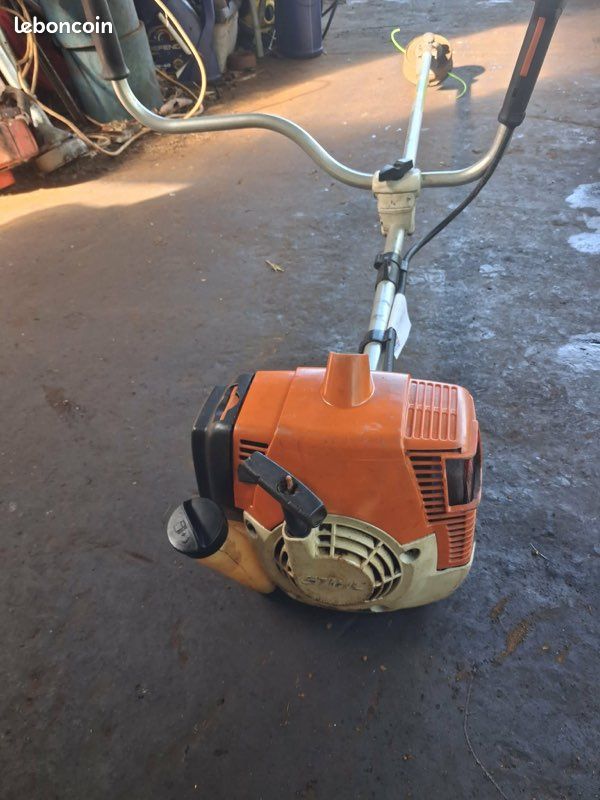 Débroussailleuse Stihl FS200 (image 2)