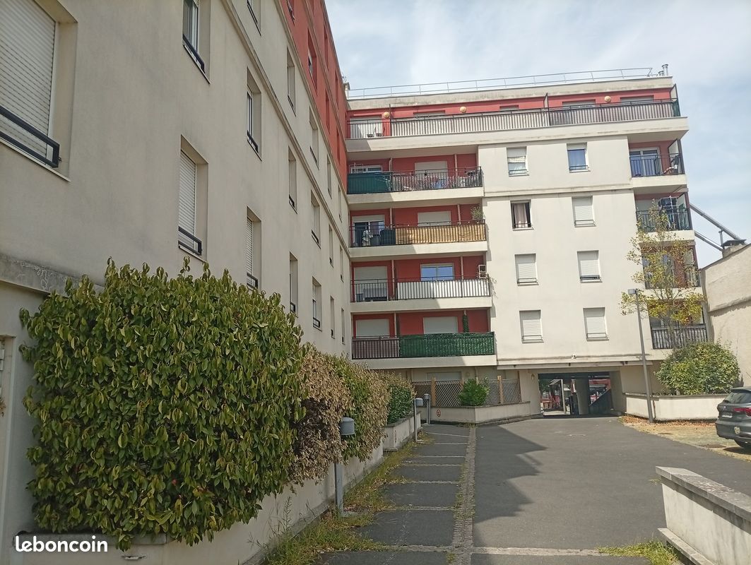 Appartement 3 pièces 63 m² · à Rosny-sous-Bois · 63 m² · 1 350 €