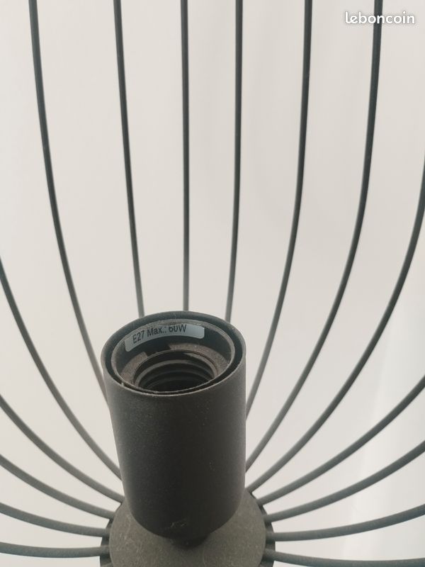 Lampadaire noir (image 2)