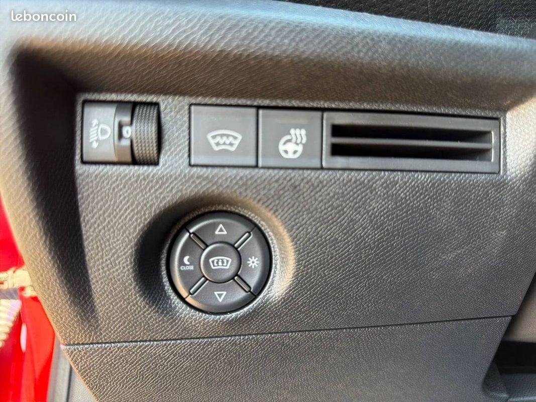 CITROEN e-C4 136 ch Automatique Shine (image 30)