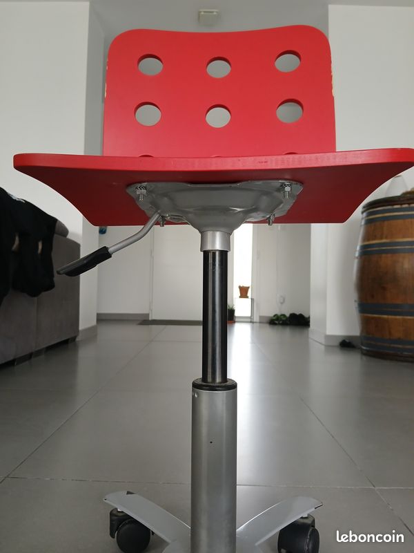 Chaise à roulettes (image 2)
