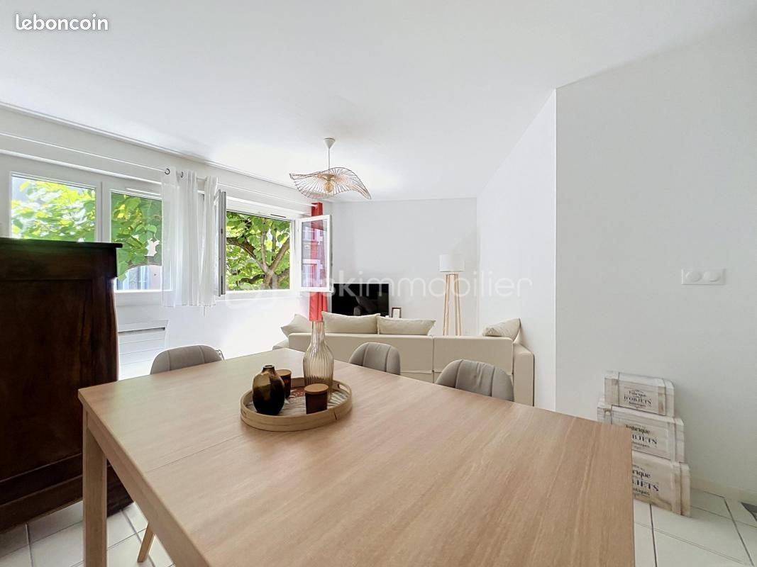 Appartement 2 pièces 50 m² · à Grenoble · 50 m² · 162 000 €