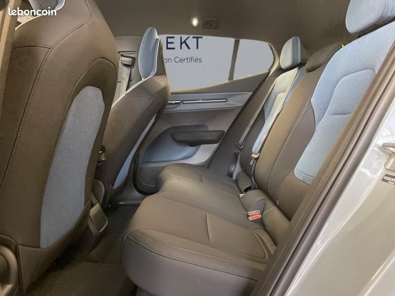 Volvo EX30 Single Extended Range 272ch Plus (image 7)