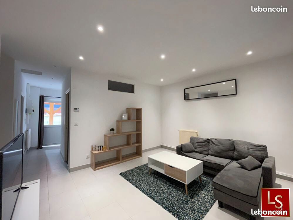 Appartement 4 pièces 82 m² · à Roanne · 82 m² · 650 €/mois