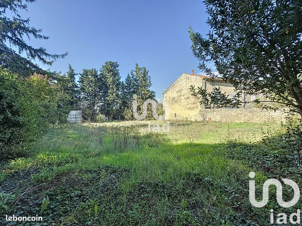 Terrain 702 m² velleron
