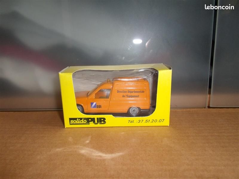 Renault Express DDE – Solido 1/43 – Orange – Occasion – Fabrication Française