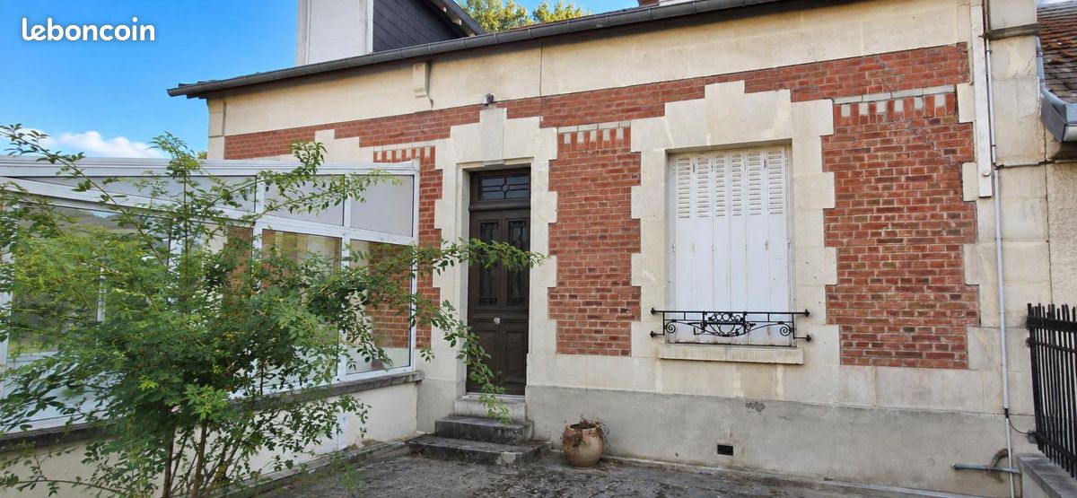 Maison 7 pièces 140 m² · à Cuffies · 140 m² · 185 000 €