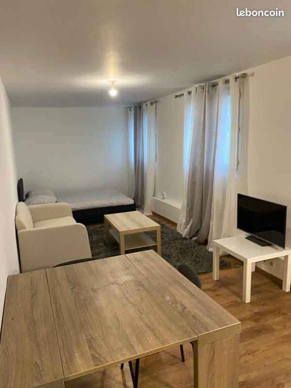 Appartement 1 pièce 36 m² · à Fontenay-le-Fleury · 36 m² · 850 €/mois