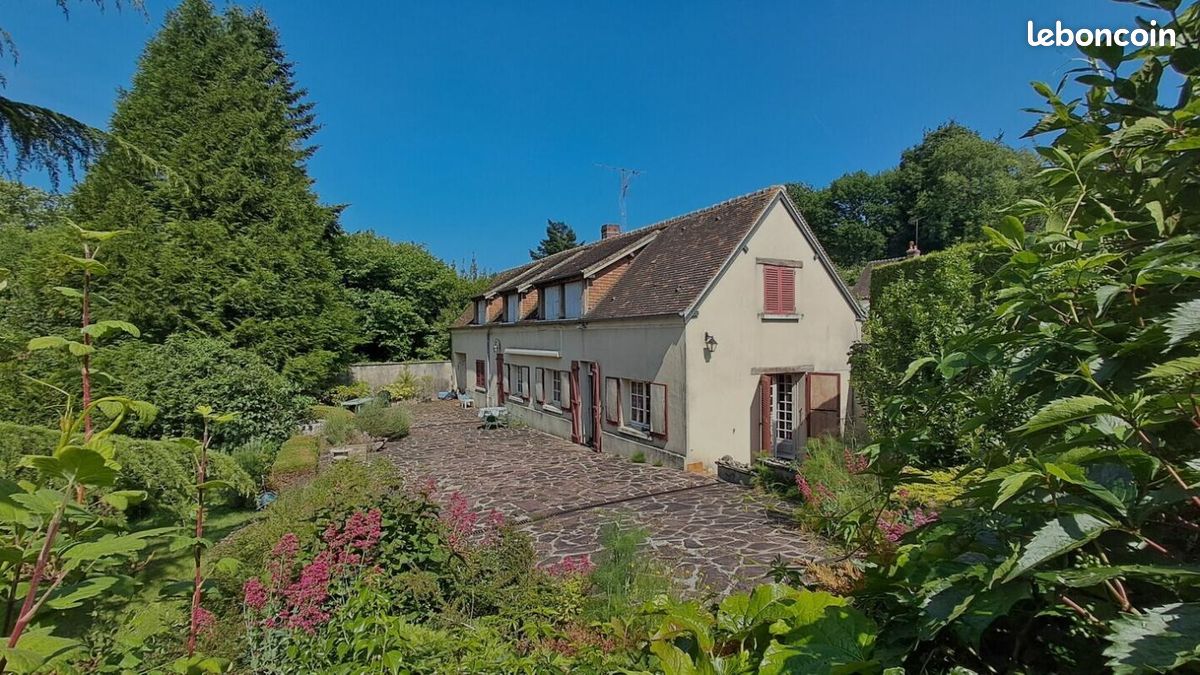 Maison 5 pièces 140 m² · à Mortagne-au-Perche · 140 m² · 210 000 €