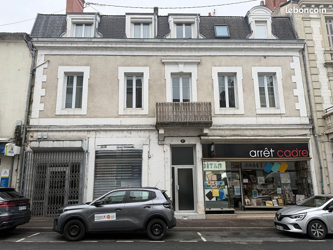 Immeuble 400 m² · à Périgueux · 400 m² · 434 600 €