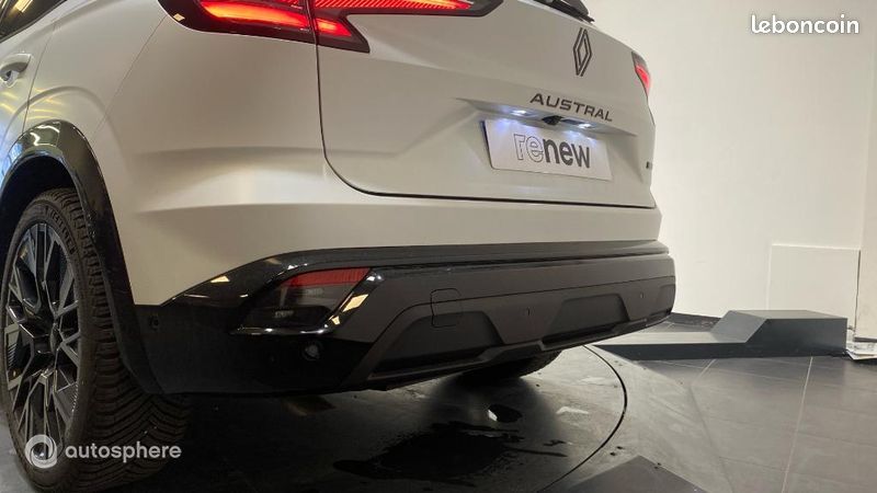 Renault Austral 1.2 E-Tech full hybrid 200ch esprit Alpine - 25 (image 21)
