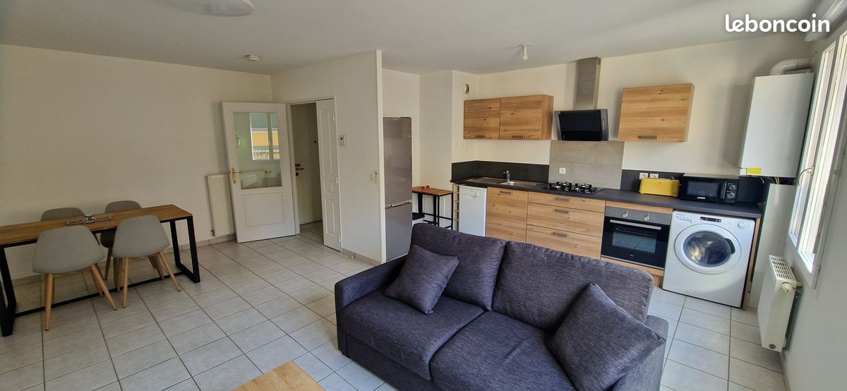 Appartement 2 pièces 48 m² · à Neuville-sur-Saône · 48 m² · 880 €/mois