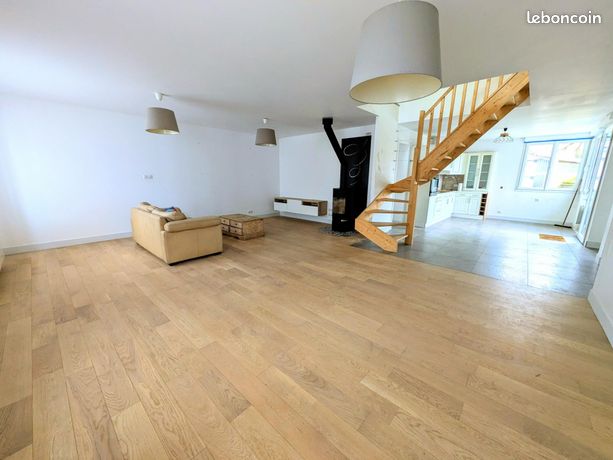 Maison 8 pièces 232 m²