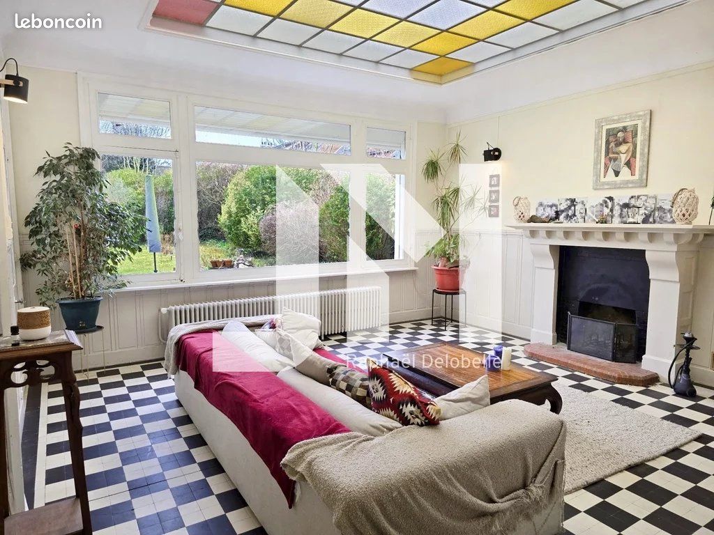 Maison 10 pièces 274 m² · à Valenciennes · 274 m² · 502 000 €