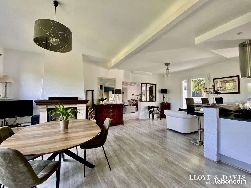 Maison 6 pièces 160 m² · à Sucé-sur-Erdre · 160 m² · 449 900 €