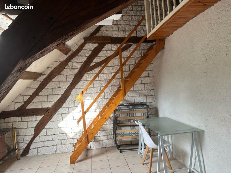 Appartement 1 pièce 25 m² · à Sainte-Maure · 25 m² · 390 €