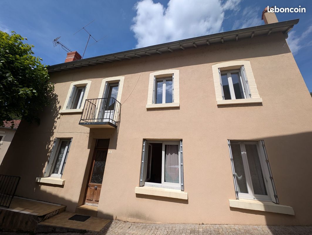 Maison 6 pièces 145 m² · à Chamalières-sur-Loire · 145 m² · 65 000 €