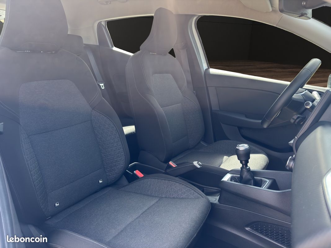 Renault clio V 1.5 blue dci (image 11)