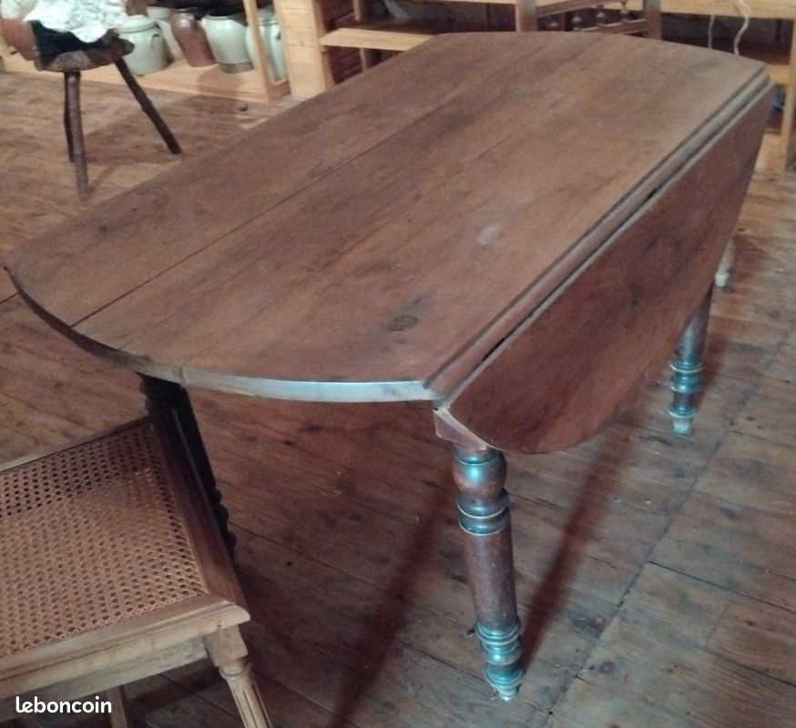 Table av ralonge amovible plus chaises (image 1)