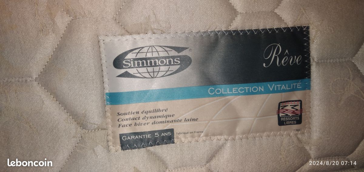 Matelas sans tâche et lit démontable à vendre avec ses vis complètes (image 3)