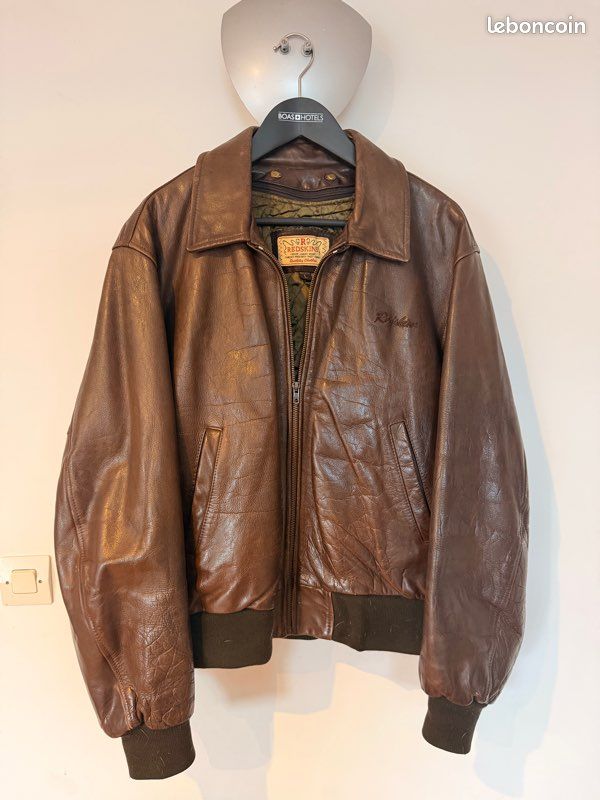 Blouson Redskins Vintage Territoire – Cuir véritable vachette – Taille L – Années 1998/2003 – Cuir épais – bon état – Pièce devenue rare (image 1)