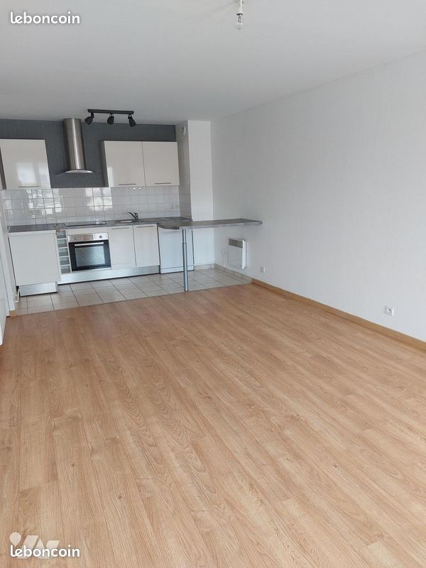 Appartement 3 pièces 61 m² · à Eysines · 60,6 m² · 1 050 €