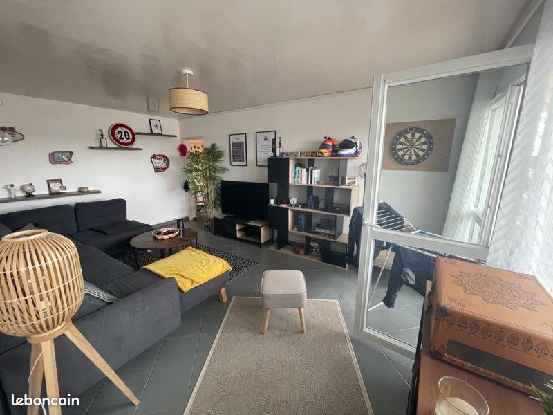 Appartement 3 pièces 73 m² · à Laval · 73 m² · 740 €/mois