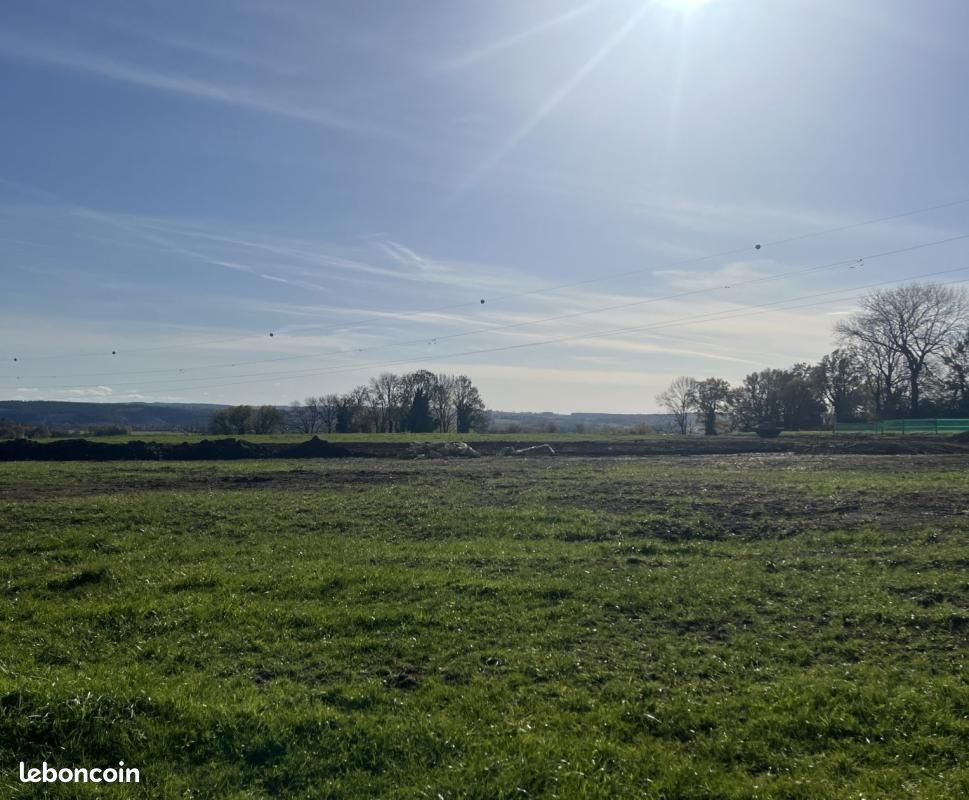 Terrain 444 m² Aurillac · 48 840 €