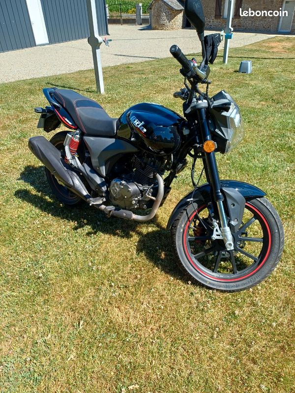 Moto 125 cc (image 1)