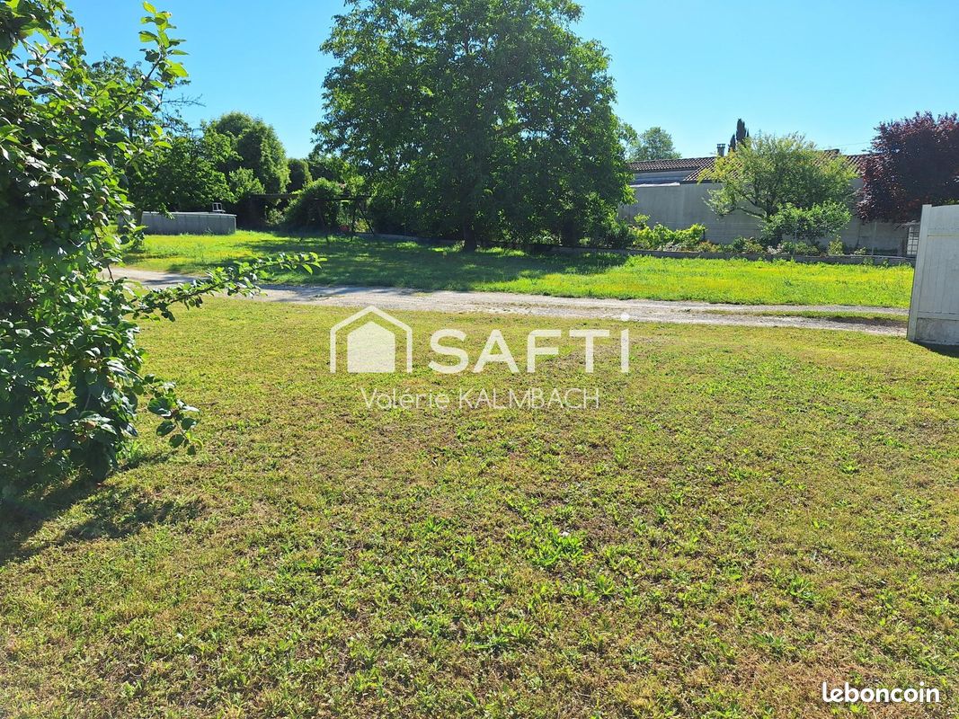 Terrain 600 m² · à Boutiers-Saint-Trojan · 600 m² · 54 000 €