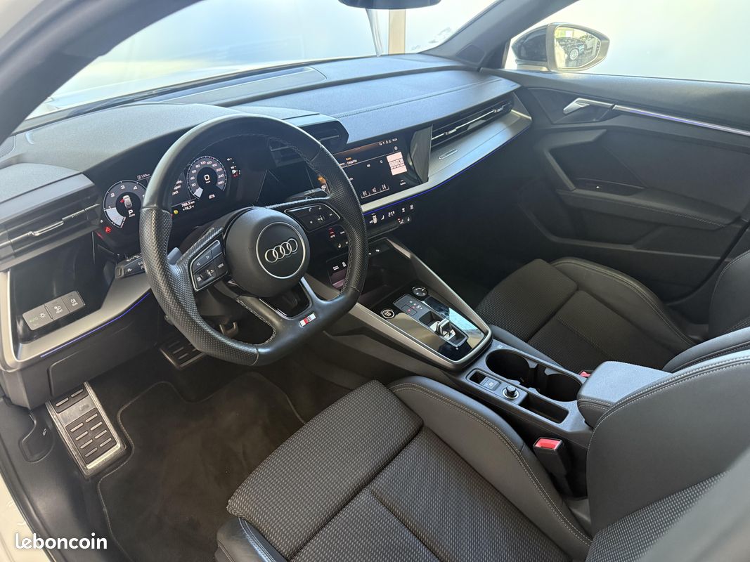AUDI A3 Sportback 35 TDI 150 S tronic 7 S Line (image 2)